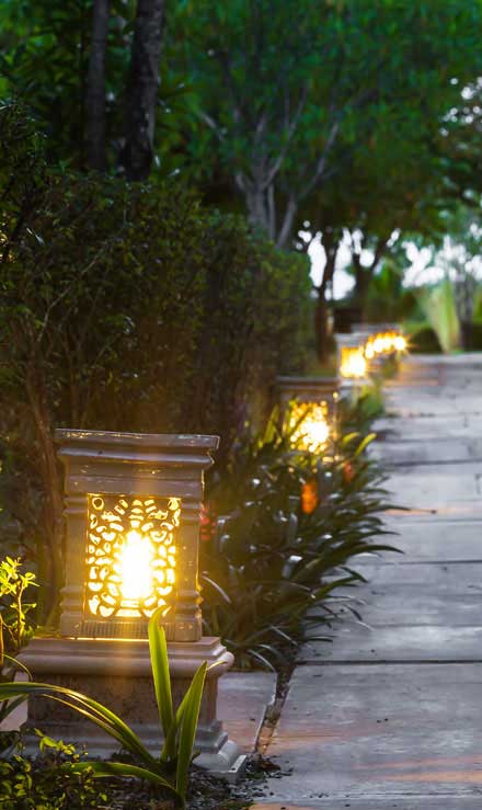 Cruz Lawn Care Inc Residential Landscape Lighting